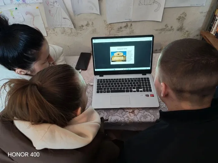 Мы пришли в театр (1)