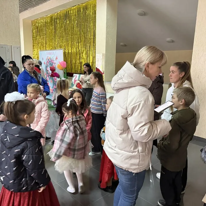 С праздником весны