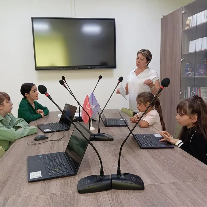 Определение форм и символов в создании логотипа