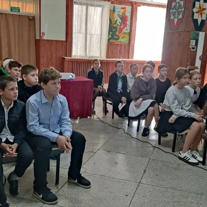 Летят в бессмертие журавли